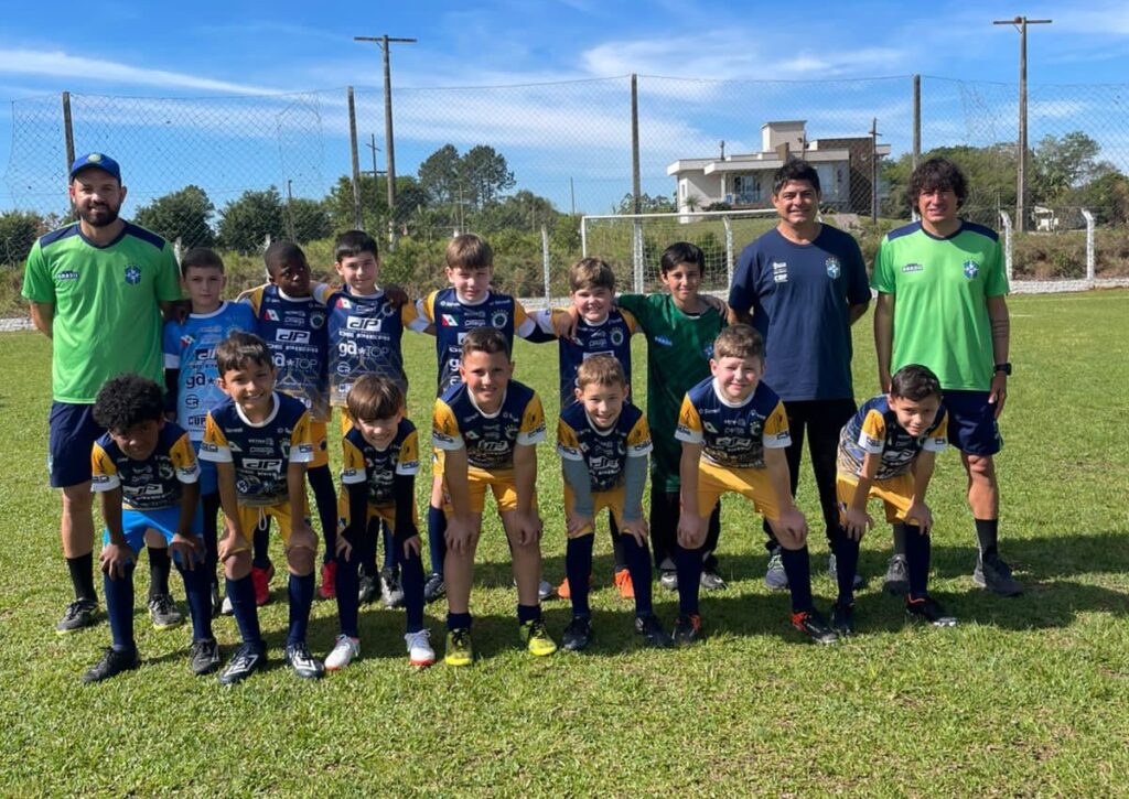cocal do sul avanca no futsal e realiza serie de amistosos no futebol de campo futsal cocal