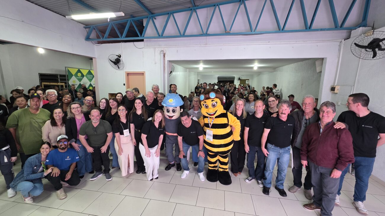 coopercocal nas comunidades inicia em cocal do sul com grande publico na vila nova vila nova por ana paula nesi 2