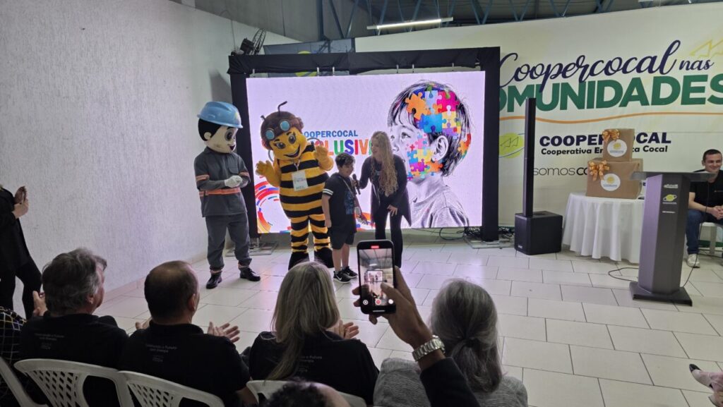 coopercocal nas comunidades inicia em cocal do sul com grande publico na vila nova vila nova por ana paula nesi 5