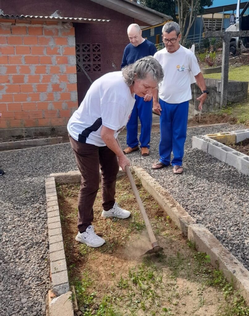 do plantio a mesa horta da apae de cocal do sul incentiva sustentabilidade e autonomia aos alunos horta sustentavel apae divulgacao 2