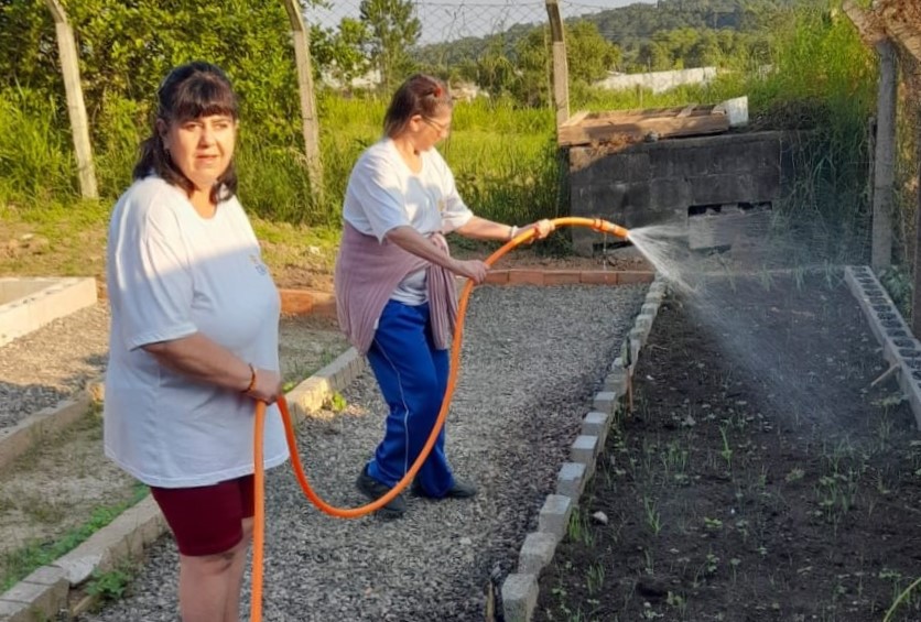 do plantio a mesa horta da apae de cocal do sul incentiva sustentabilidade e autonomia aos alunos horta sustentavel apae divulgacao 4
