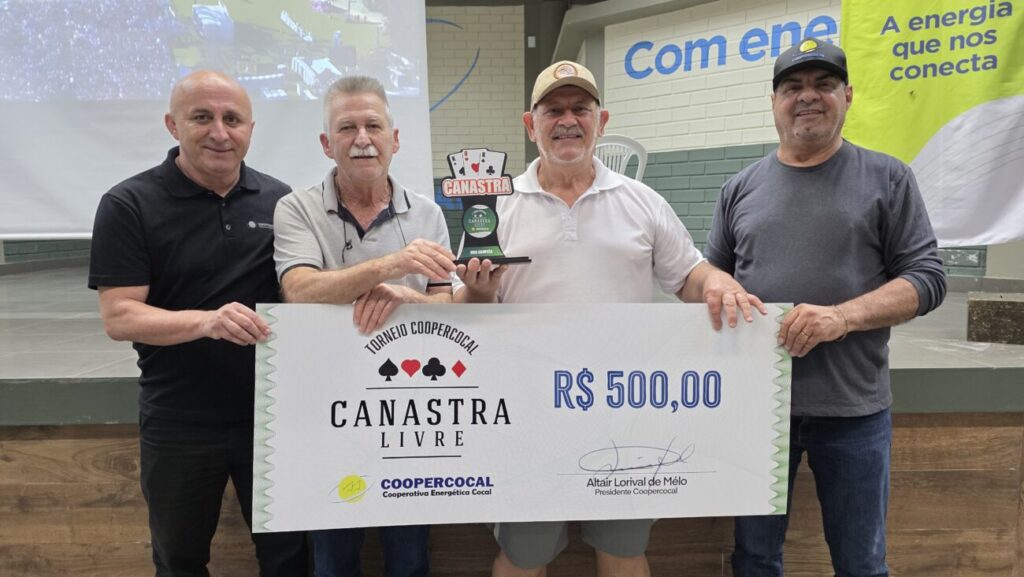 dupla adriano della e daniel candiotto e campea do 2o torneio de canastra da coopercocal 2o perdedores canastra 2025 por ana paula nesi 22