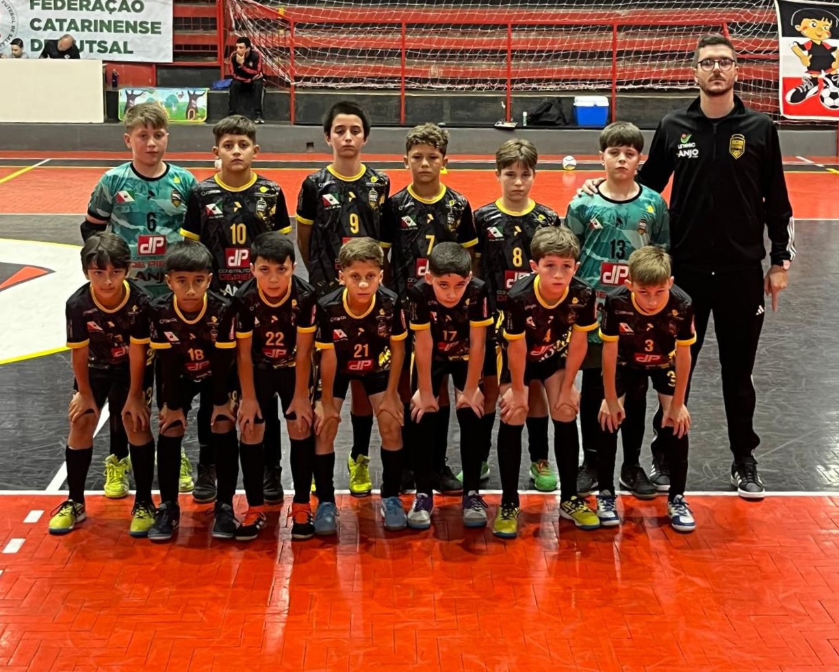 equipe sub 10 de cocal do sulanjo futsal se destaca no turno do quadrangular final do campeonato estadual sub10 cocaldosul anjofutsal out25a