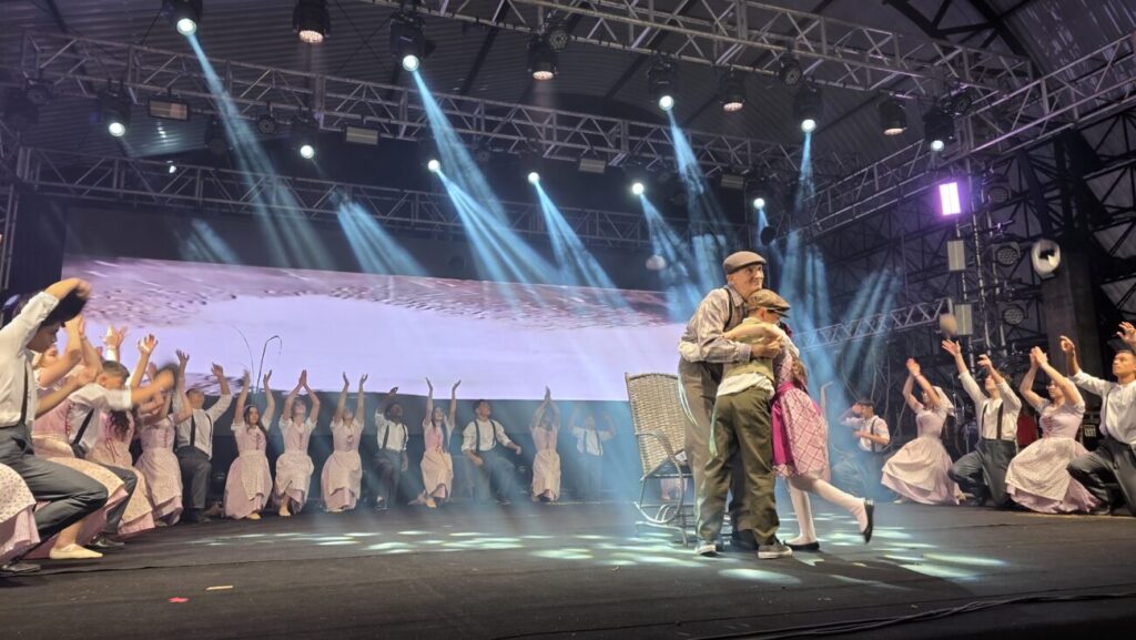 homenagem a colonizacao italiana emociona o publico na segunda noite do 30o festival de danca de cocal do sul 20250925 192915
