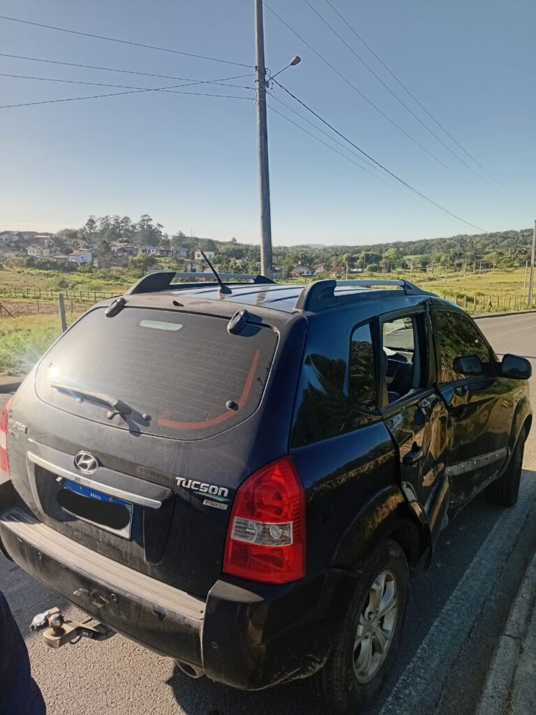 motociclista fica ferido em acidente no bairro boa vista em cocal do sul whatsapp image 2025 10 08 at 09.20.21