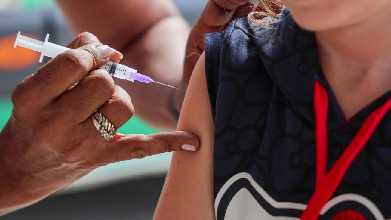 santa catarina inicia a campanha de multivacinacao para atualizacao de caderneta de criancas e adolescentes tka 3173 frame at 0m1s
