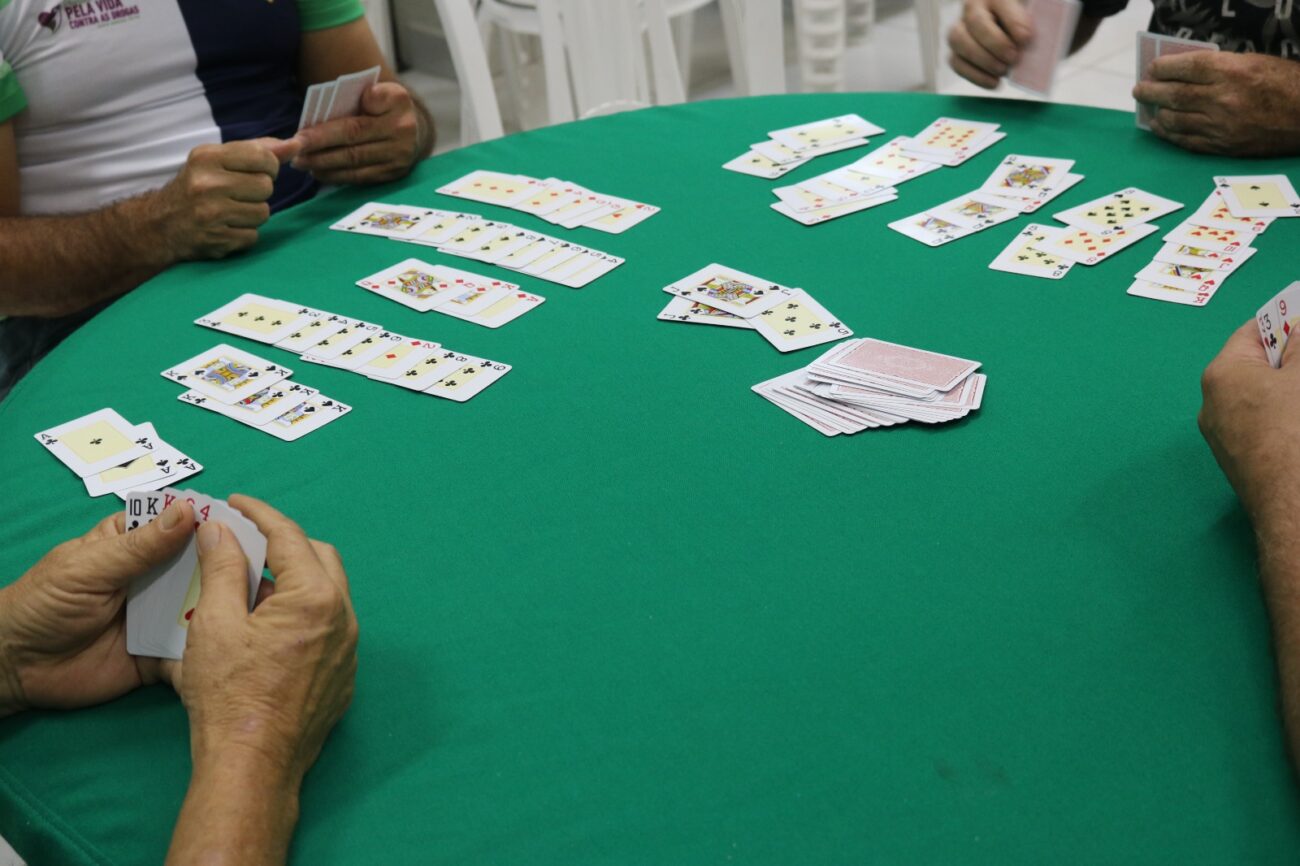 torneio de canastra da coopercocal promete integracao e boas disputas neste domingo canastra 2024 por danylla zanette 3