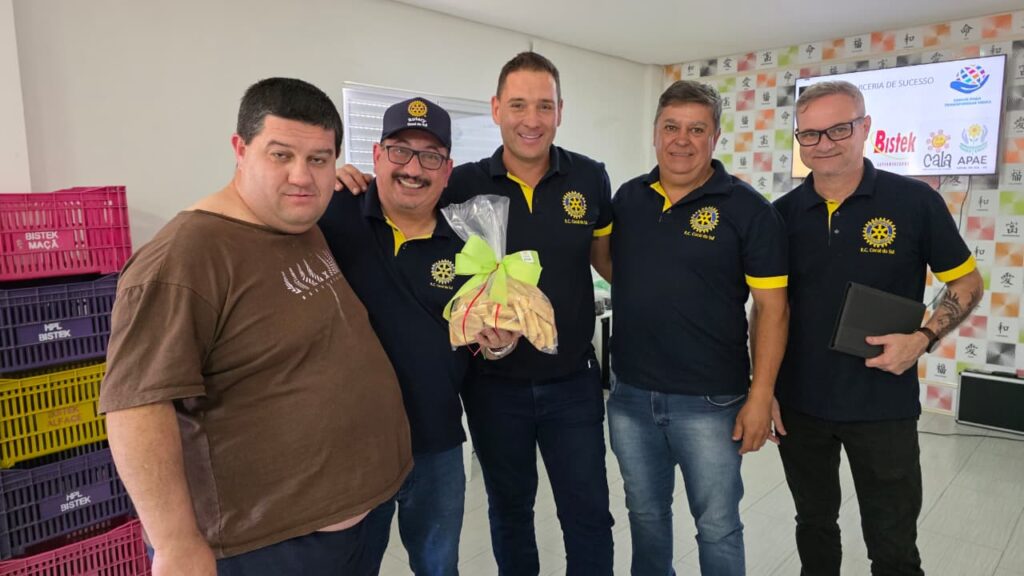 1 tonelada de solidariedade do descarte ao cuidado com os alunos da apae apae rotary bistek 3