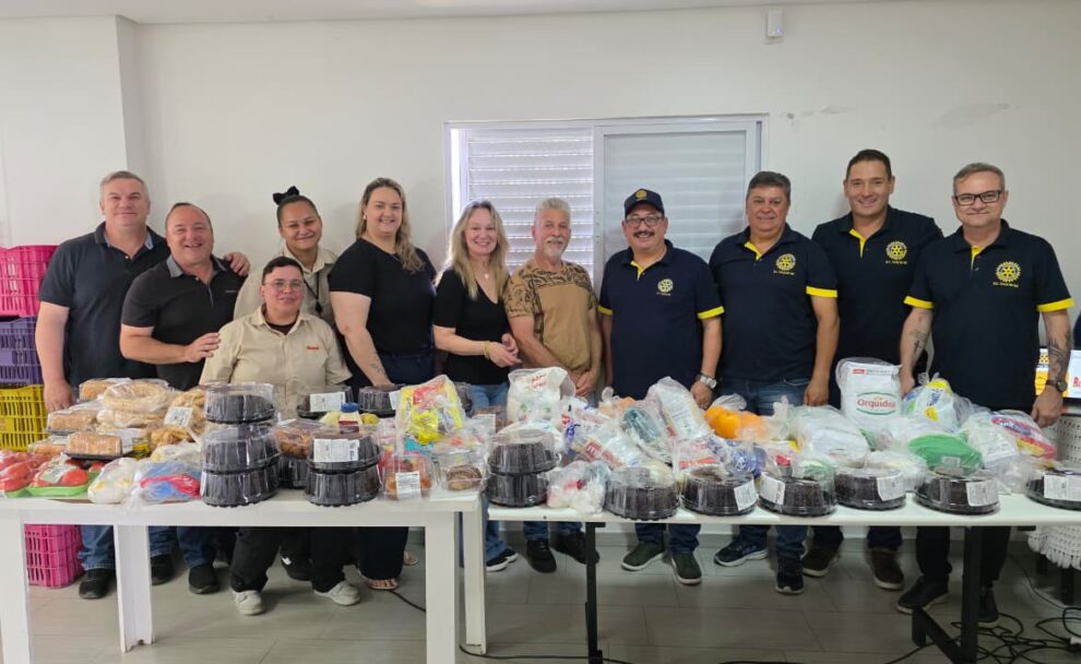 1 tonelada de solidariedade do descarte ao cuidado com os alunos da apae apae rotary bistek 5 e1763212837737