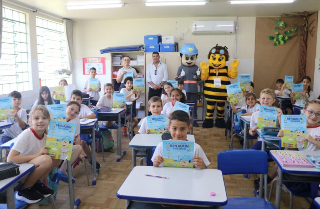 criancas aprendem sobre inclusao e sustentabilidade com o projeto coopercocal nas escolas cooper nas escolas 2025 por kele alves 6