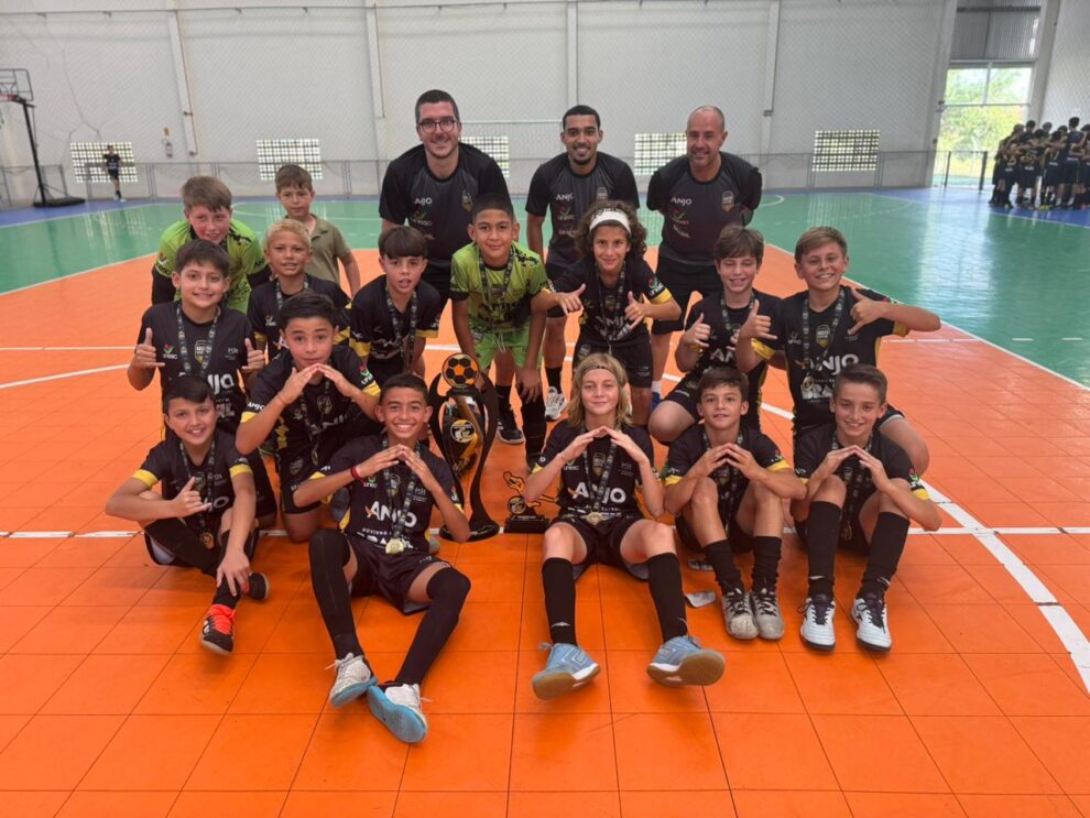 cocal do sul sombrio e urussanga sao os campeoes do campeonato regional anjos do futsalunesc sub11 campeao cocaldosul1