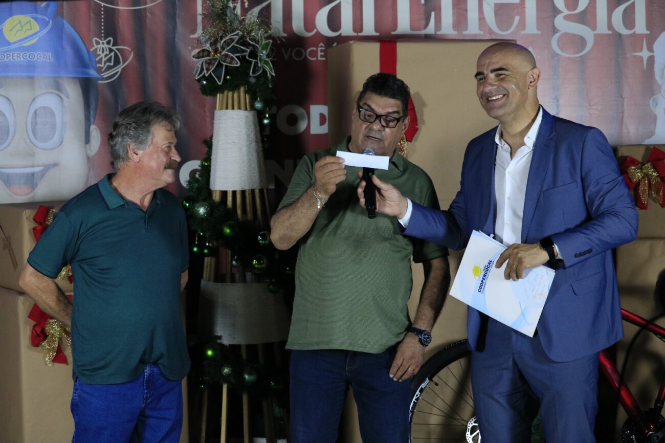 live do natal da energia emociona com apresentacao da apae e sorteio de premios na coopercocal live natal da energia coopercocal por ana paula nesi 8