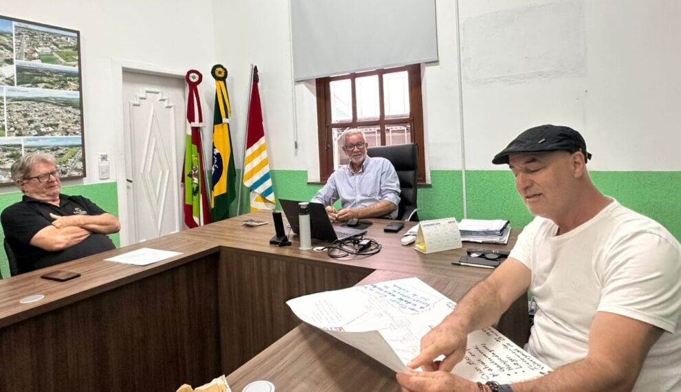 prefeito recebe contur para debater turismo e planejamento urbano em cocal do sul prefeito recebe contur para debater turismo e planejamento urbano em cocal do sul e1767034999396
