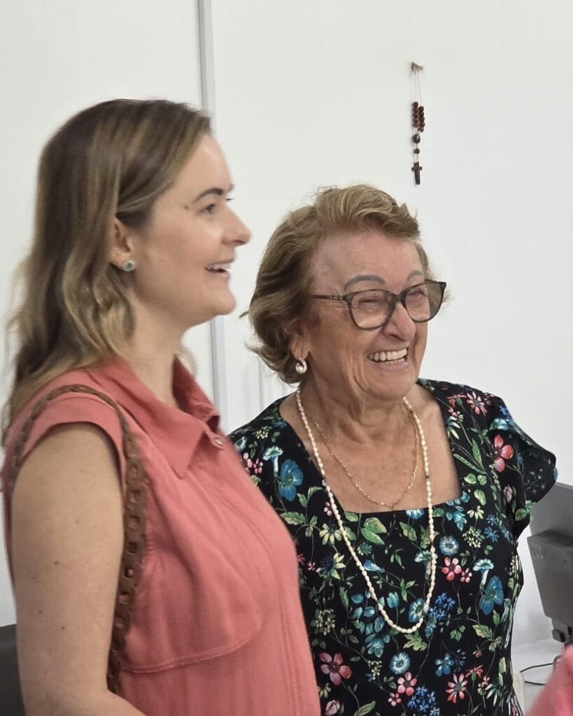 apae de cocal do sul recebe visita da deputada julia zanatta e garante emenda de r 300 mil visita julia zanatta por ana paula nesi 2