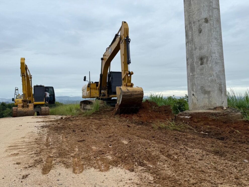 obras avancam em tres frentes e ampliam pavimentacao em cocal do sul obras no limite entre cocal do sul e sideropolis