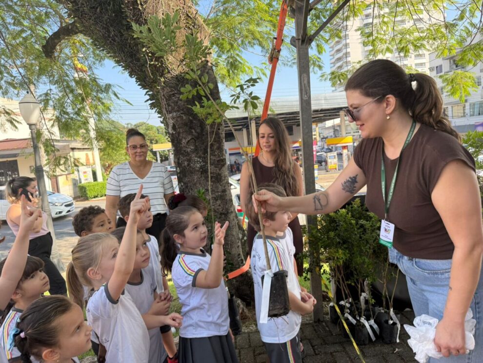 rascunho automatico semana da agua mobiliza escolas e comunidade e encerra com distribuicao de mudas em cocal do sul 1