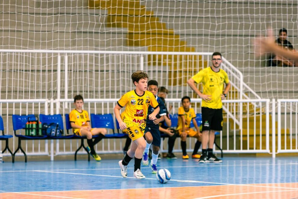 categoria sub 11 de cocal do sulanjo futsal joga pelo turno da 2a fase do campeonato estadual no sabado sub11 cocaldosul anjofutsal mar26b