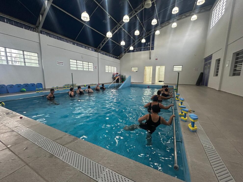 cocal do sul inicia aulas de hidroginastica para pacientes com parkinson cocal do sul inicia aulas de hidroginastica para pacientes com parkinson