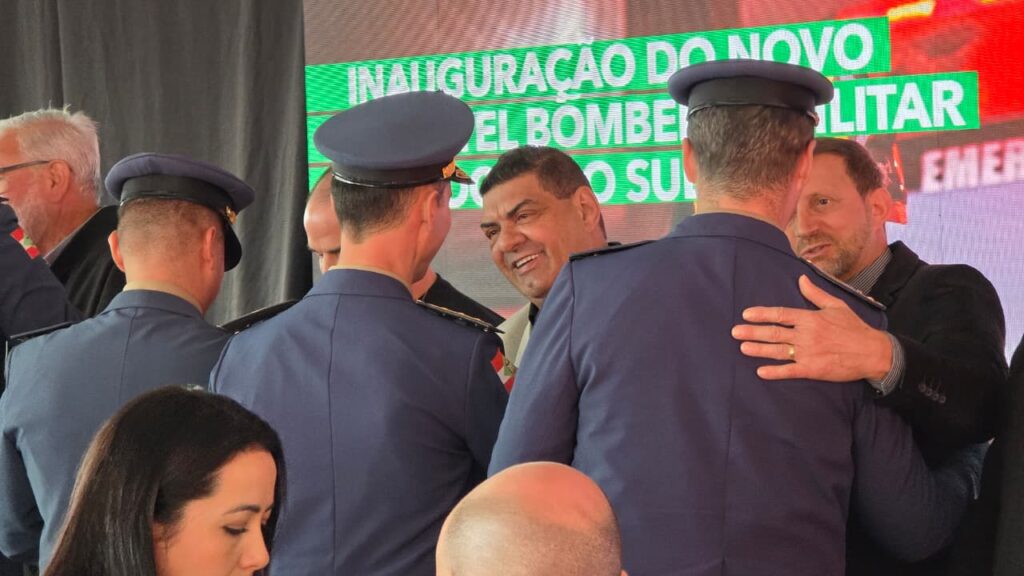 coopercocal e homenageada por contribuicao na construcao do quartel dos bombeiros inauguracao bombeiros por ana paula nesi 3