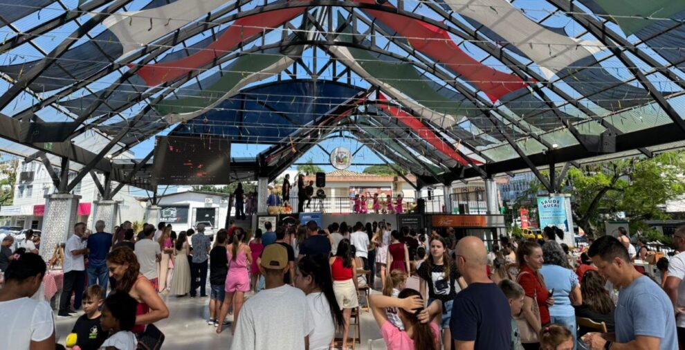 sabado especial tera participacao da medzel com stand e atendimento ao publico sabado especial de dia das maes deve movimentar praca coberta e comercio de cocal do sul 2 e1778265444296