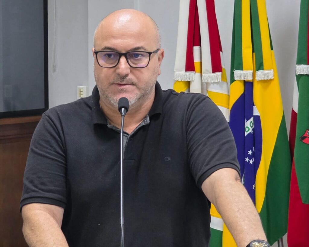 tribuna confira o que foi assunto na 14a sessao ordinaria da camara de cocal do sul 14a ordinaria por ana paula nesi 14