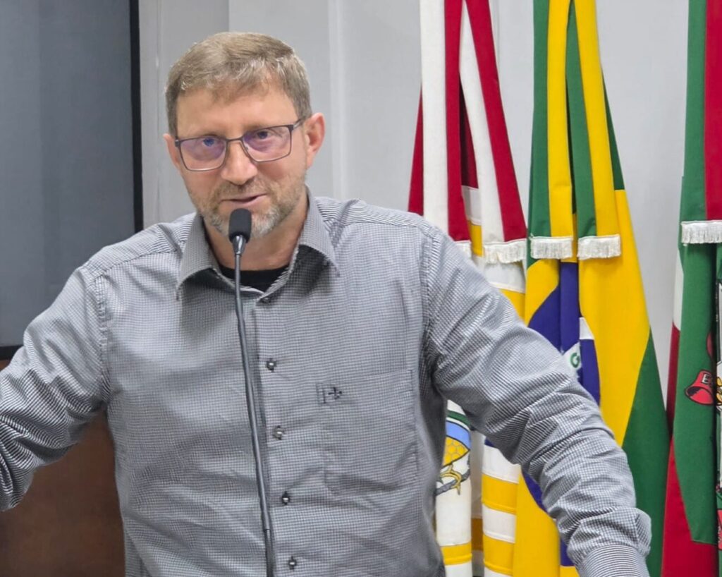 tribuna confira o que foi assunto na 17a sessao ordinaria da camara de cocal do sul 17a ordinaria por ana paula nesi 15