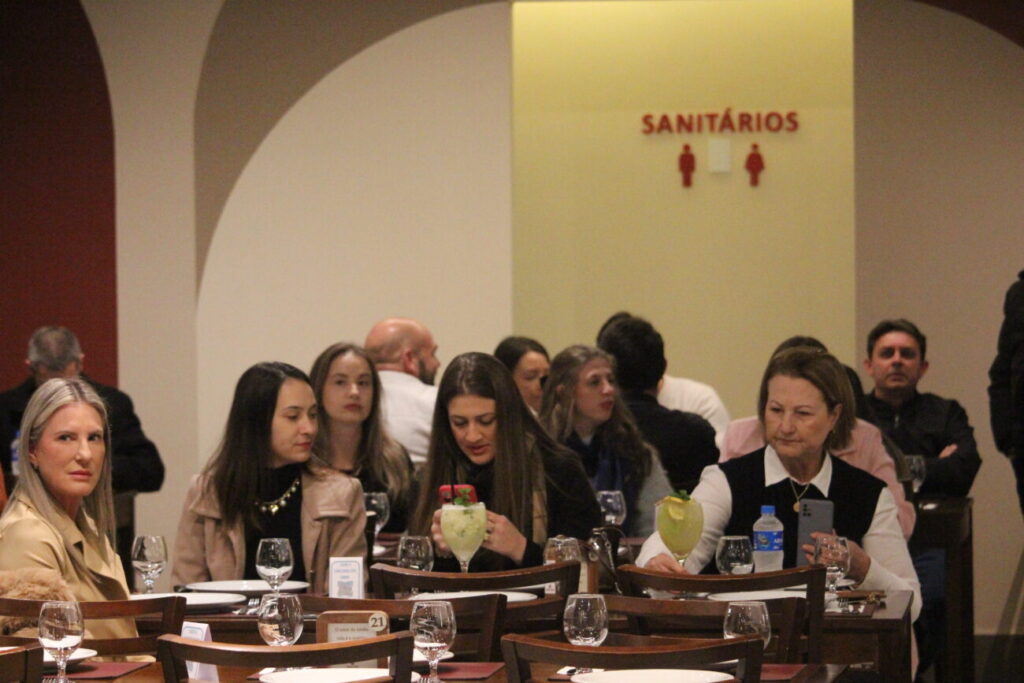 aecs reune associados e autoridades em jantar de apresentacao de projetos e agradecimento jantar aecs 2026 por ana paula nesi 23 1