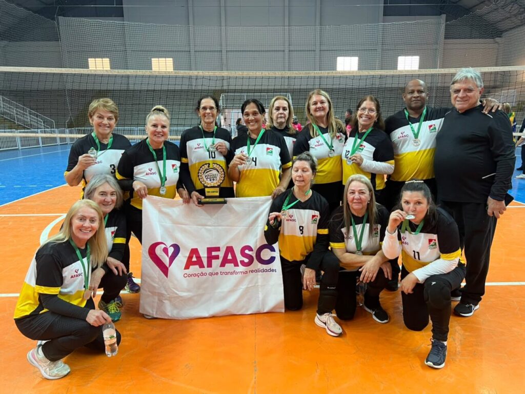 cocal do sul conquista titulo de volei adaptado 60 em competicao que reuniu equipes da regiao whatsapp image 2026 06 09 at 14.47.24