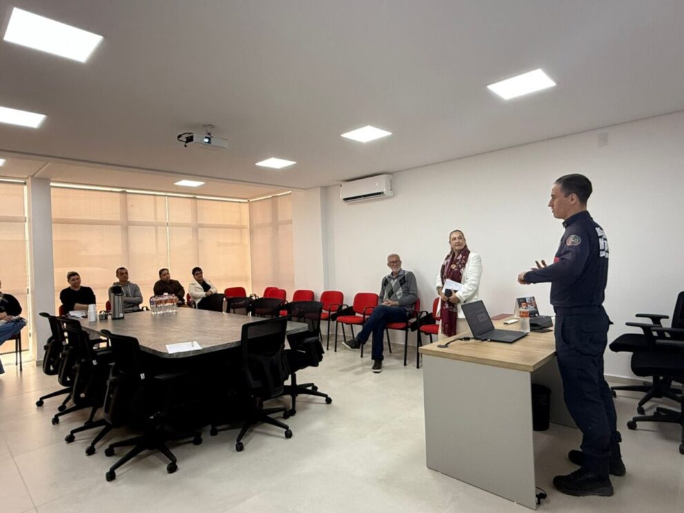 junho laranja reforca prevencao a queimaduras e capacita professoras em cocal do sul junho laranja reforca prevencao a queimaduras e capacita professoras em cocal do sul