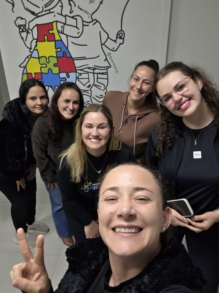 projeto do centro coopercocal inclusiva ajuda familias a encontrarem novos caminhos para a comunicacao comunica inclusiva divulgacao 6
