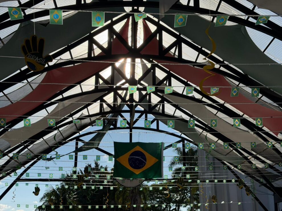 rascunho automatico praca coberta entra no clima da copa do mundo e tera transmissao dos jogos em cocal do sul