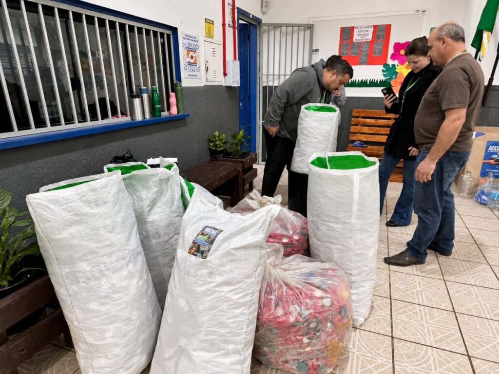 rascunho automatico rascunho automatico alunos arrecadam mais de 350 quilos de tampinhas em gincana ambiental em cocal do sul
