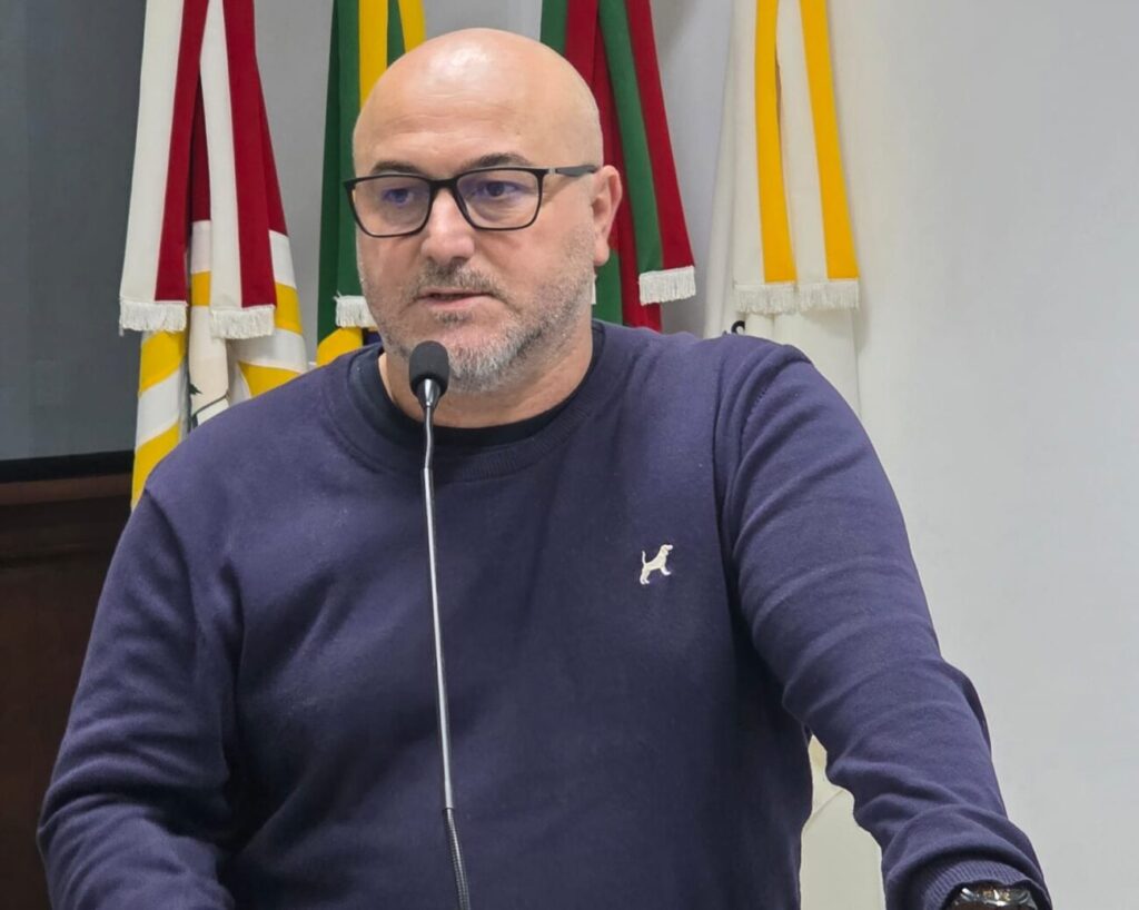 tribuna debate sobre reducao de salarios dos vereadores marca 21a sessao ordinaria de cocal do sul 21a ordinaria 2026 por ana paula nesi 2
