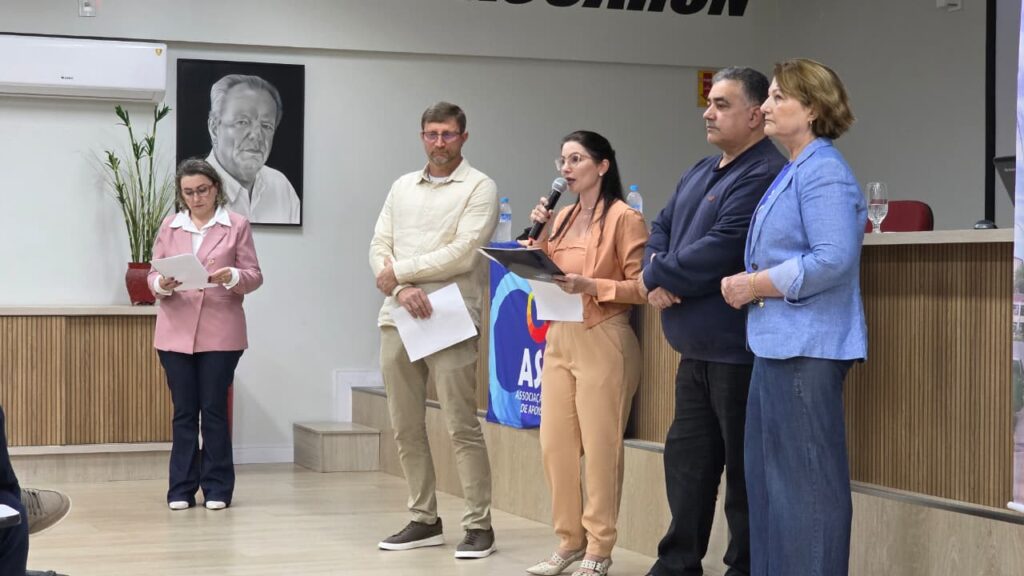 grande participacao marca palestra sobre neurodivergencia promovida pela escola do legislativo neurodivergencia mario mayer escola do legislativo por ana paula nesi 2