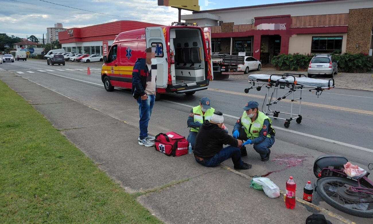 idoso fica ferido apos acidente com bicicleta eletrica na sc 108 em cocal do sul img 20260710 wa0042