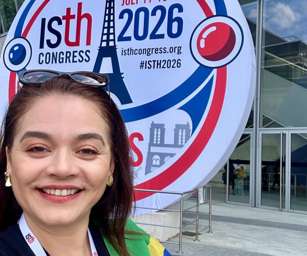 medica angiologista de cocal do sul representa o brasil em um dos maiores congressos mundiais sobre trombose em paris img 4120.jpg e1784210473642