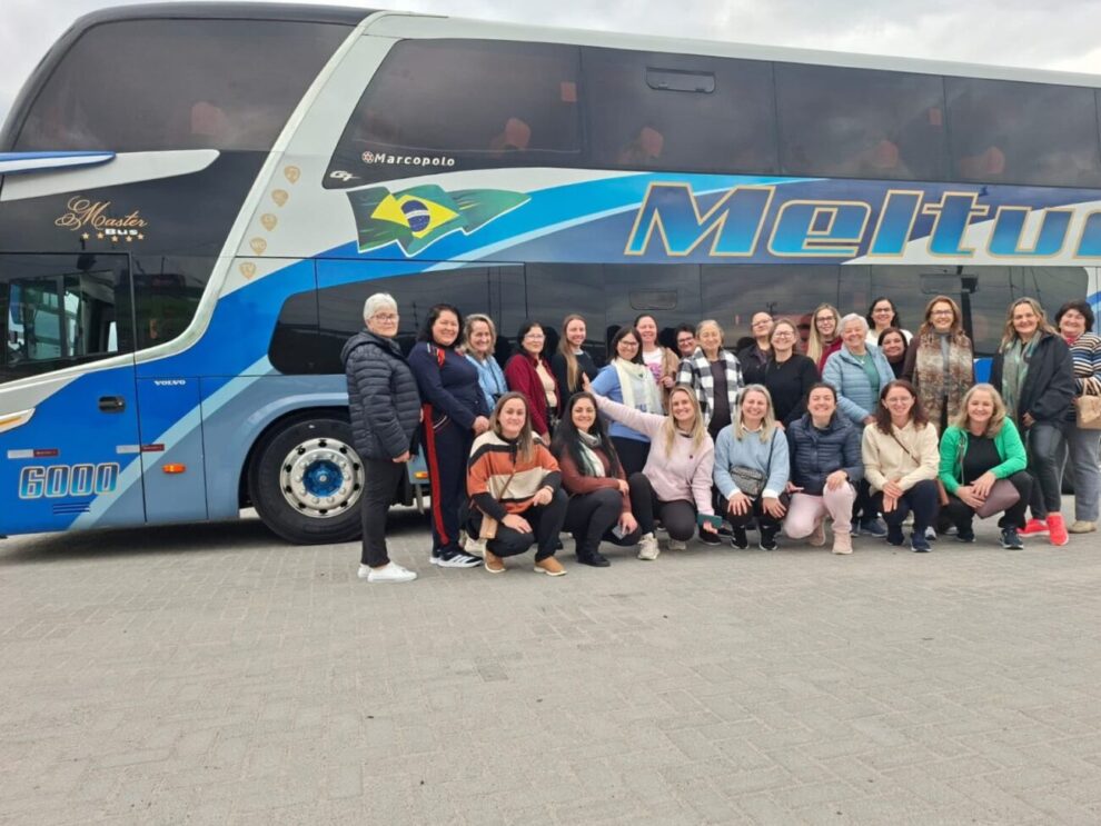 mulheres artesas de cocal do sul leva 20 alunas a maior feira de artesanato da america latina mulheres artesas feira mega artesanal divulgacao 2