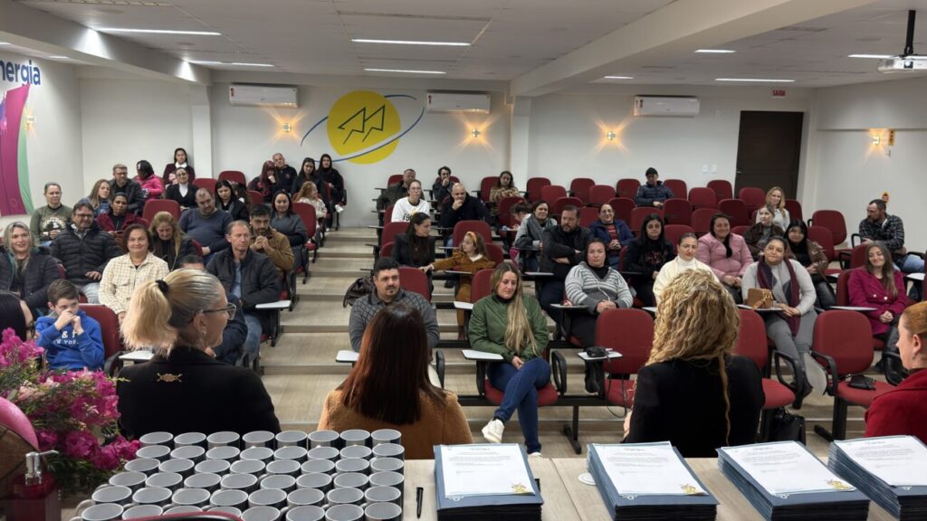 pdi aproxima familias do acompanhamento e mostra o cuidado individualizado do centro coopercocal inclusiva entrega pdi por kele alves 1