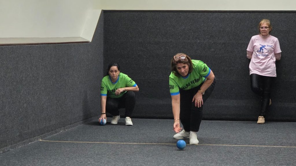 bar silva e belas e feras garantem vaga na final do 2o torneio coopercocal de bocha feminina chave b bocha fem 2026 por ana paula nesi 2 1024x576 bar silva e belas e feras garantem vaga na final do 2o