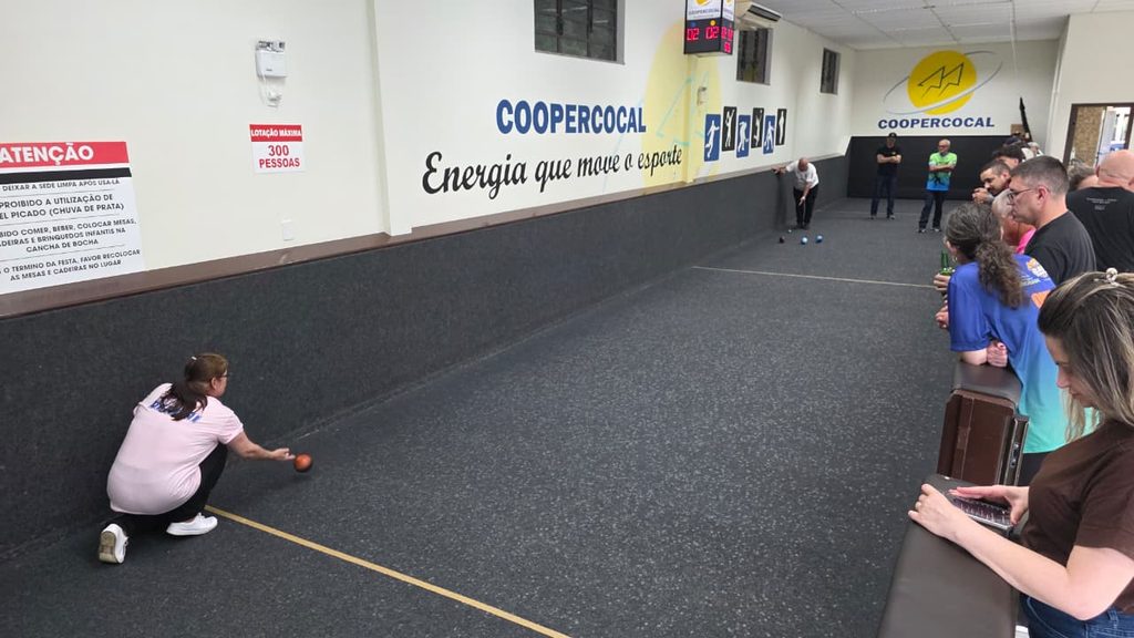 bar silva e belas e feras garantem vaga na final do 2o torneio coopercocal de bocha feminina chave b bocha fem 2026 por ana paula nesi 4 1024x576 bar silva e belas e feras garantem vaga na final do 2o