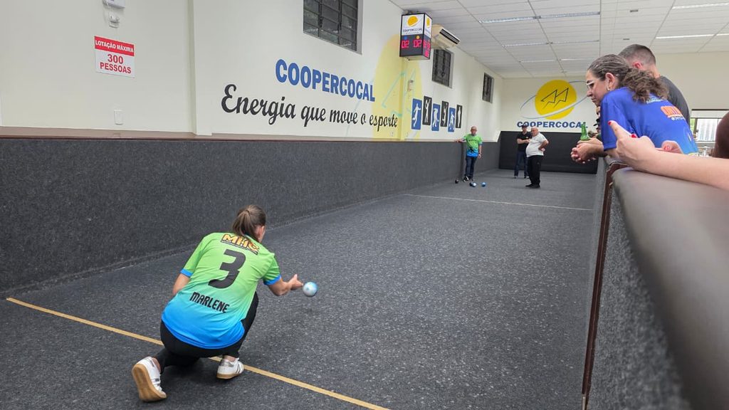 bar silva e belas e feras garantem vaga na final do 2o torneio coopercocal de bocha feminina chave b bocha fem 2026 por ana paula nesi 5 1024x576 bar silva e belas e feras garantem vaga na final do 2o