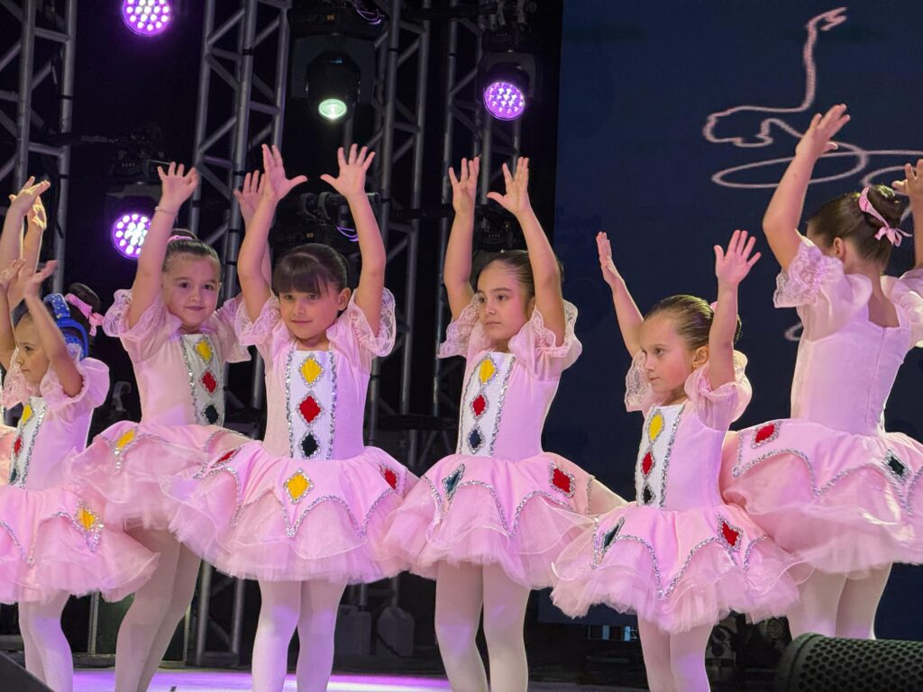 cocalfest chega ao fim apos reunir milhares de pessoas em quatro dias mais de 200 participantes levam danca ao palco e abrem a cocalfest3 1024x768 1