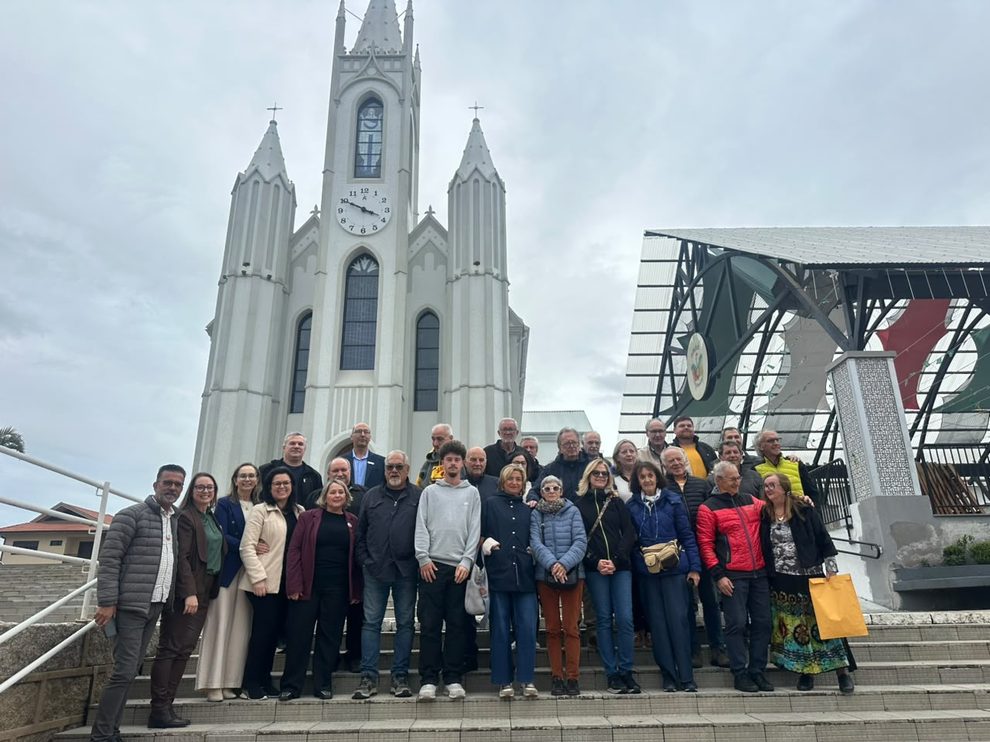 comitiva italiana visita cocal do sul e reforca ligacao com o veneto comitiva italiana visita cocal do sul e reforca ligacao com o veneto 990x742 comitiva italiana visita cocal do sul e reforca ligaca