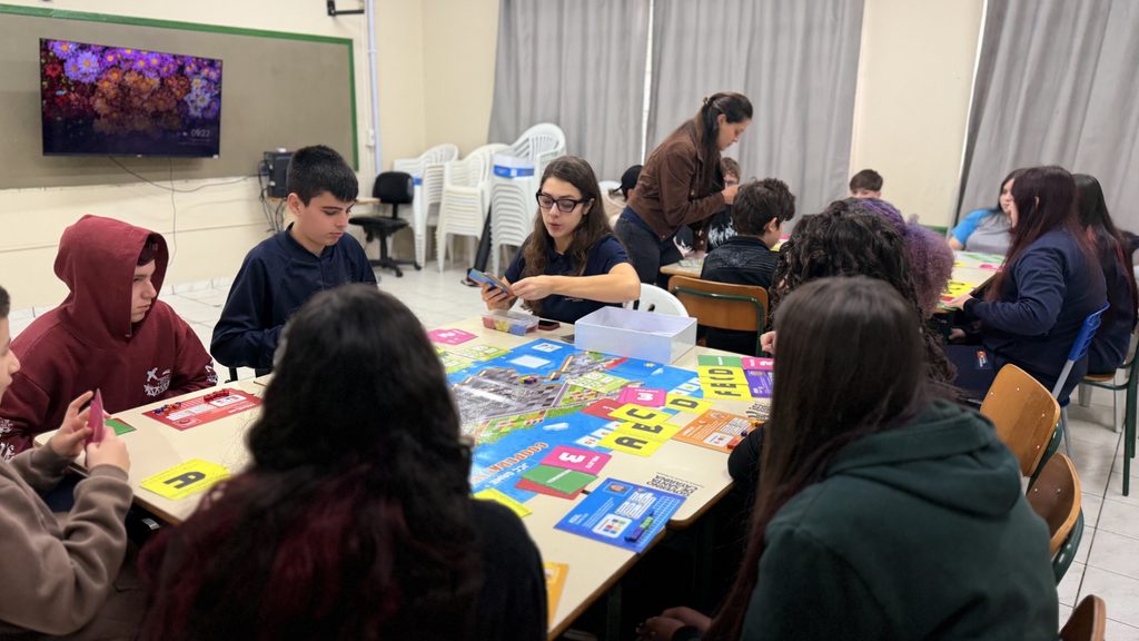 coopercocal leva programa jovens cooperativistas para dentro das escolas em novo formato de games jcc game francisca por kele alves 2 1024x576 coopercocal leva programa jovens cooperativistas para den