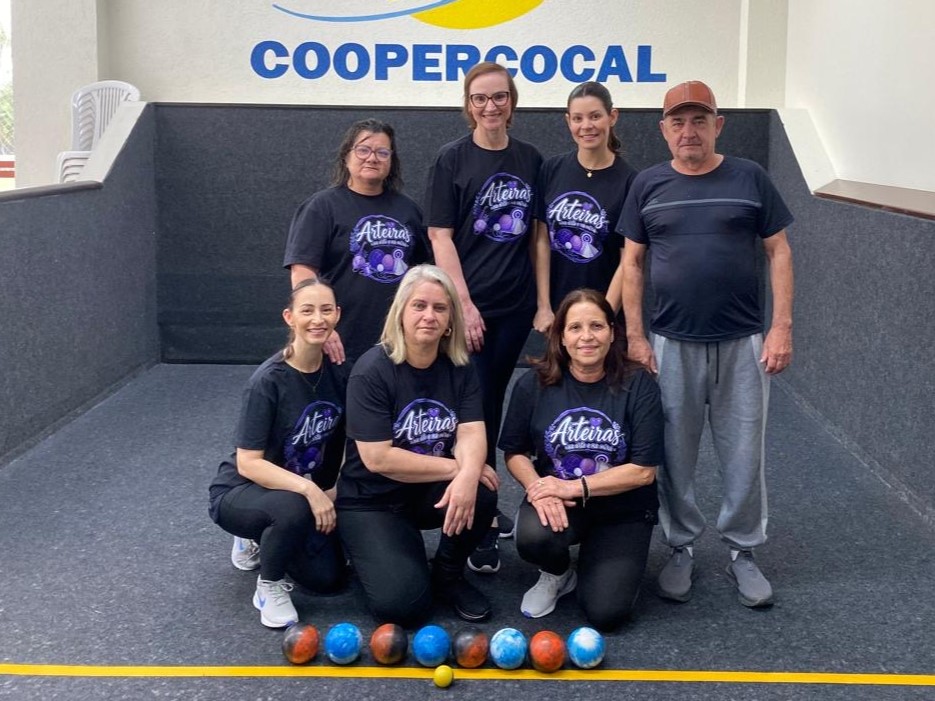 manas e cia e quinta bandida garantem vaga na final do 2o torneio coopercocal de bocha feminina arteiras no fio chave c bocha fem. divulgacao 2