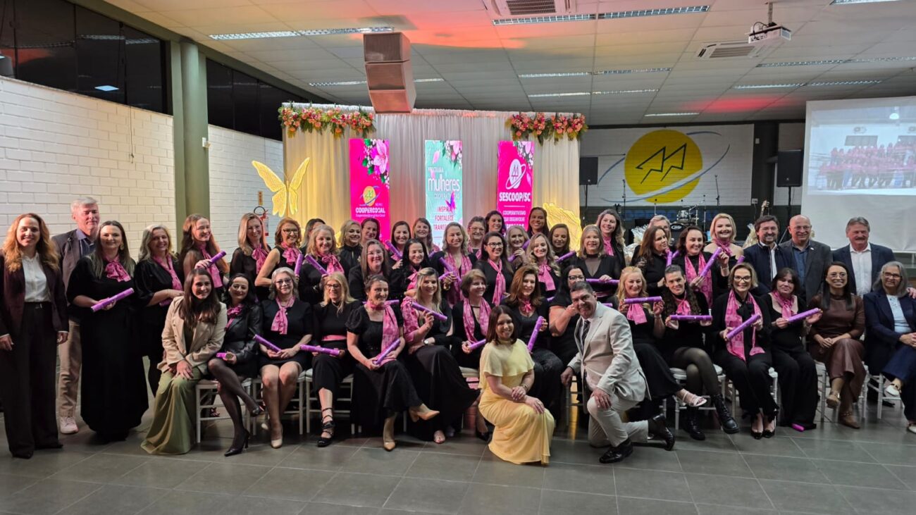 programa mulheres cooperativistas forma 39 mulheres em noite de celebracao na coopercocal formatura 2026 mulheres cooperativistas por ana paula nesi 25