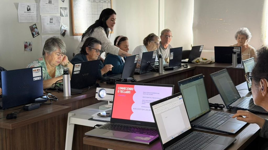 rascunho automatico cocal do sul inicia alfabetizacao digital para idosos com foco na prevencao de golpes2 1024x576 rascunho automatico cocal do sul inicia alfabetizacao digital para idosos com foco n