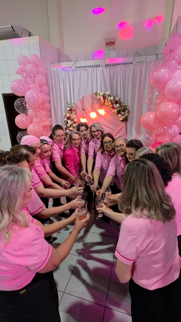 7o jantar dancante das amigas do peito reuniu a comunidade em uma noite de alegria e solidariedade jantar amigas 2026 divulgacao 1 576x1024 7o jantar dancante das amigas do peito reuniu a comunidade e