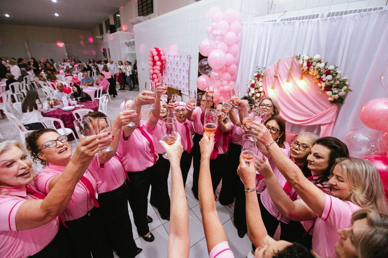 7o jantar dancante das amigas do peito reuniu a comunidade em uma noite de alegria e solidariedade jantar amigas 2026 divulgacao 4 1