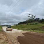 obra de r 17 milhao avanca para levar 16 km de asfalto a comunidade rural de cocal do sul obra de r 17 milhao avanca para levar 16 km de asfalto a comunidade rural de cocal do sul